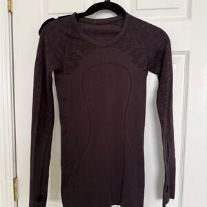 Swiftly Tech Long-Sleeve Shirt Deep Plum
